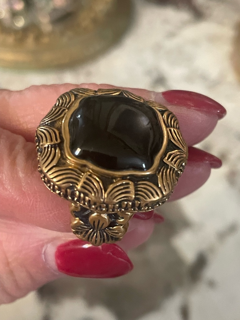 Barse Gothic Splendor Bronze Onyx Cabochon Ring w/Antique Gold Finish Size 7.75